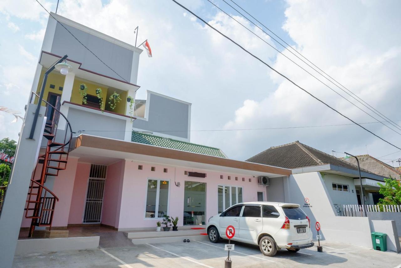 Reddoorz Near Rita Supermall Purwokerto 2 Exterior foto
