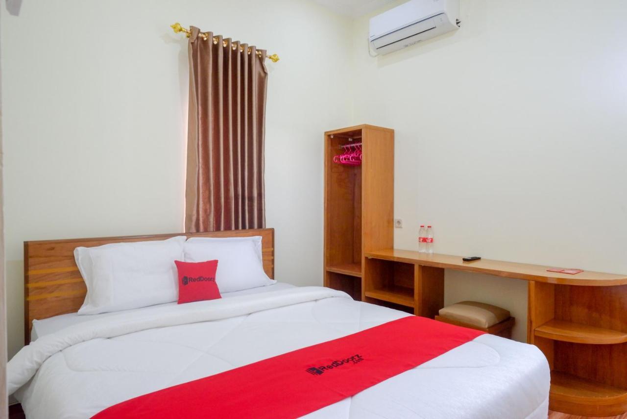 Reddoorz Near Rita Supermall Purwokerto 2 Exterior foto
