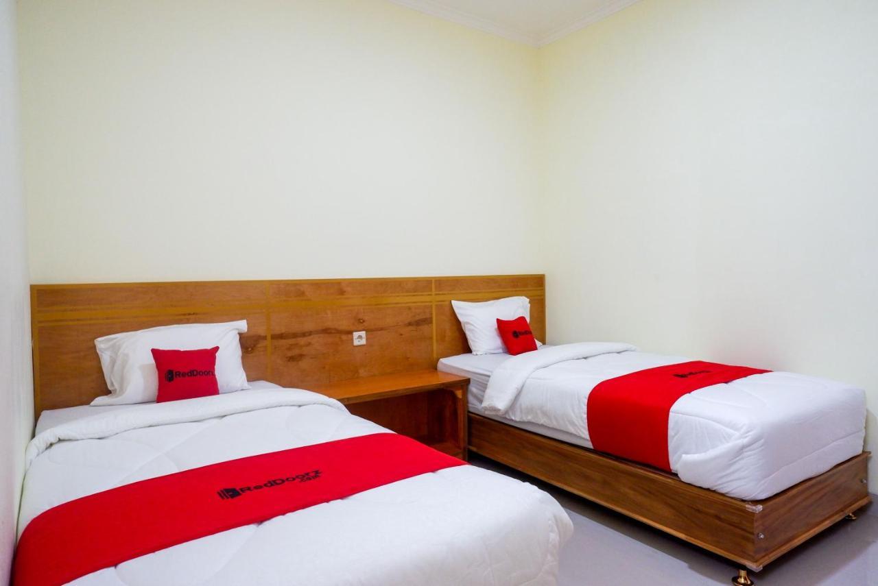 Reddoorz Near Rita Supermall Purwokerto 2 Exterior foto